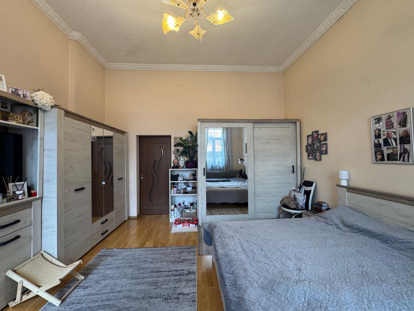 PROPRIETATE INTERBELICA 4 CAMERE+ GARSONIERA + BOXE || PIATA VICTORIEI - Poză 5