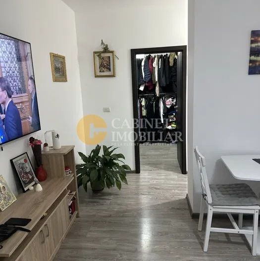 Cug - 2 Camere Decomandat - Etaj 2 + Loc De Parcare - Poză 4