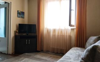 Apartament de vânzare - Poză 2