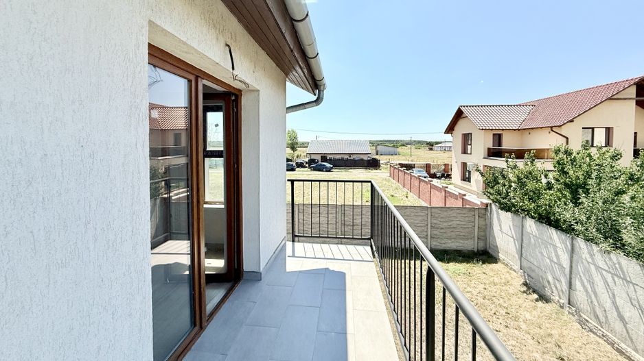 Preț redus 10.000 Eur | Casa finisata, teren 450 mp, in Pecica - Poză 3