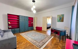 Apartament spatios cu 3 camere | 83 mp + veranda + curte | Ultracentral - Poză 2
