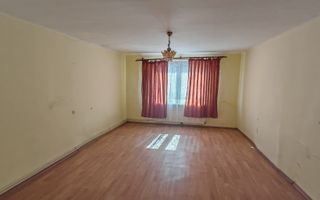 Casa singur in curte zona ZONA ISTORICA langa Seminarul Teologic - Poză 3