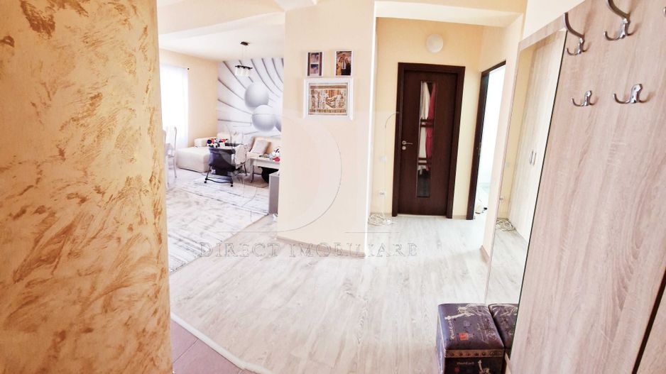 Apartament 3 camere / etaj intermediar / Zona Terra - Poză 3