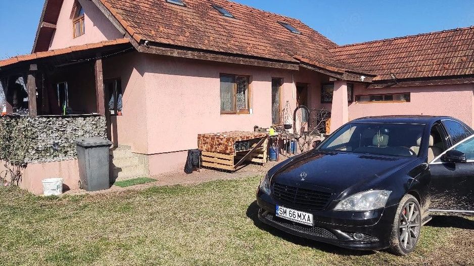 BRASADAS vinde casa cu teren 10 ari in zona Odoreului. - Poză 2