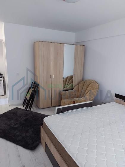 închiriez apartament cu o camera - Poză 2