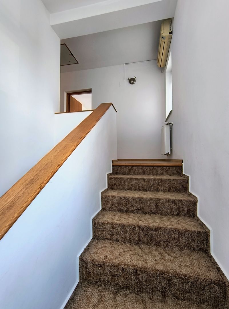 Vila Complex The CLASS,- rond OMV Pipera- curte - garaj - Poză 10