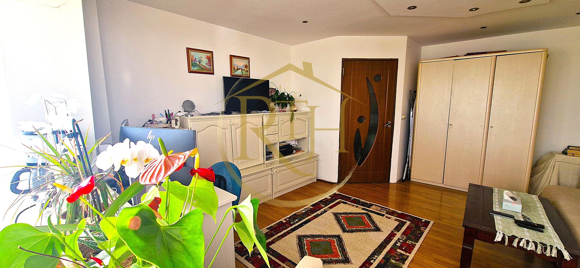 Vand apartament 2 camere,zona linistita cu mult spatiu verde ,0 Comision - Poză 2