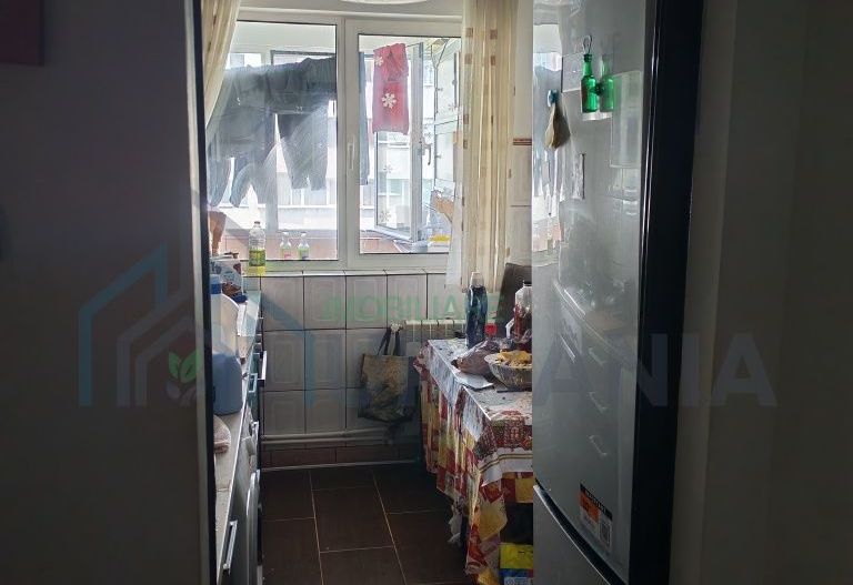 Apartament 2 camere semidecomandat, Podu Roș, 54 mp, etaj 7/10, 95.000 euro - Poză 5