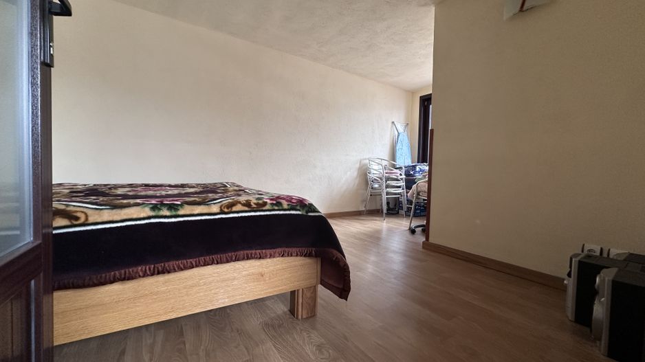 Vanzare casă la poalele Bucegilor!Potential pt. locuinta sau pensiune - Poză 8