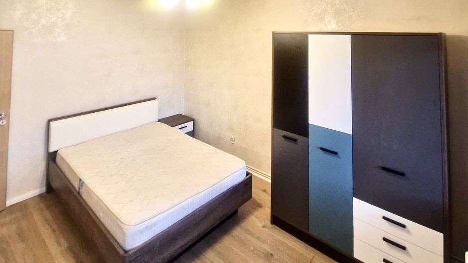 Apartament decomandat 3 camere de închiriat în Piața Bălcescu - Poză 10
