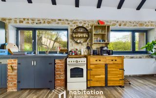 Casă cu 4 dormitoare + piscină în Socolari – ideală pentru investiție - Poză 8