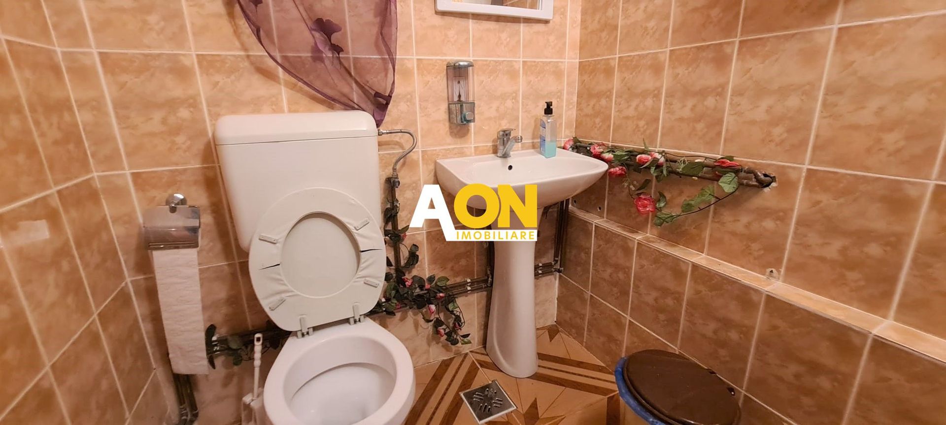 Vila pretabila pensiune + restaurant,  10 camere,  1000MP teren - Poză 10