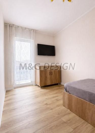 Apartament 3 camere Giroc cu terasa si 2 balcoane - Poză 6