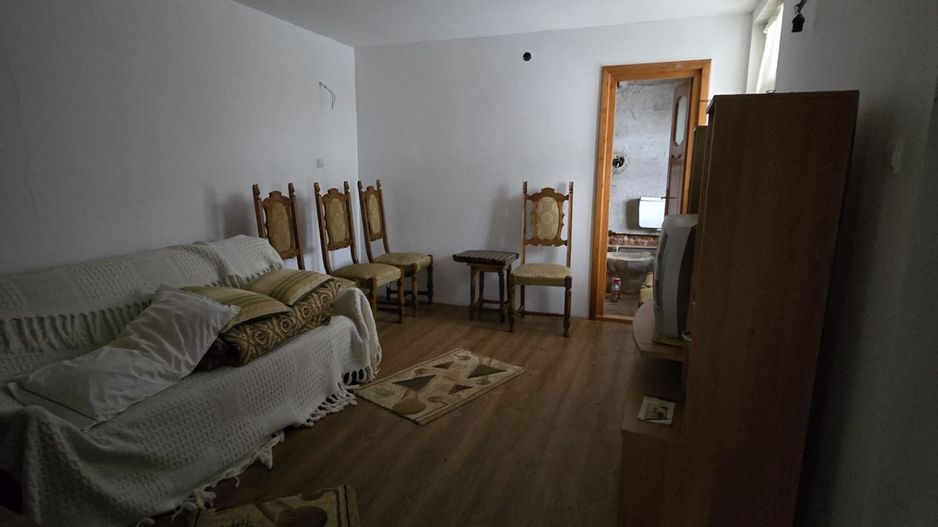 Casă și teren de vânzare în Colibași Dâmbovița Liniște Spațiu Natura - Poză 6