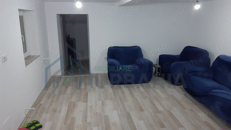 Casă complet renovată și utilată, sat Prisacani - Poză 2