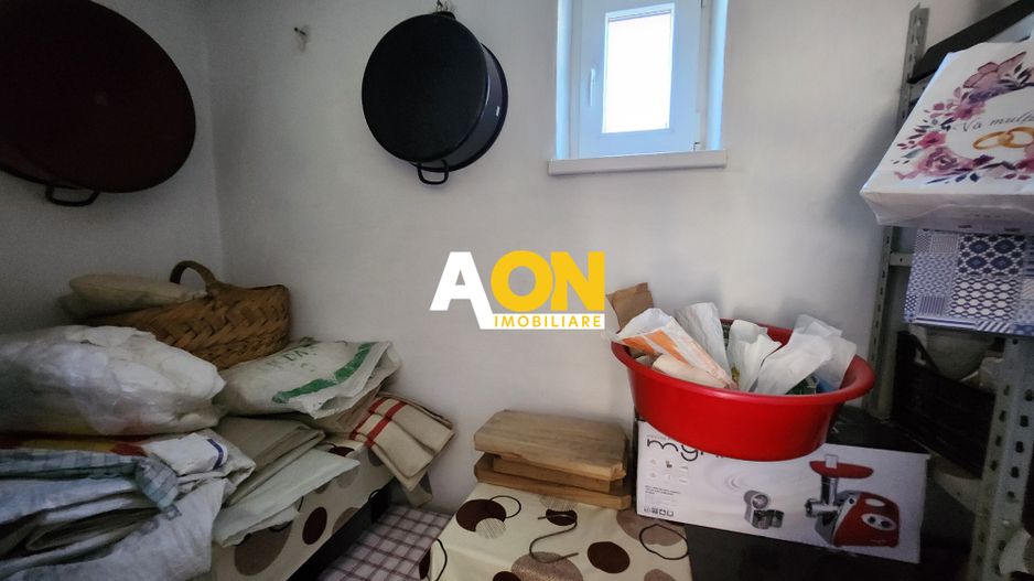 Casă cu 4 camere de vânzare în zona Barabant - Poză 16