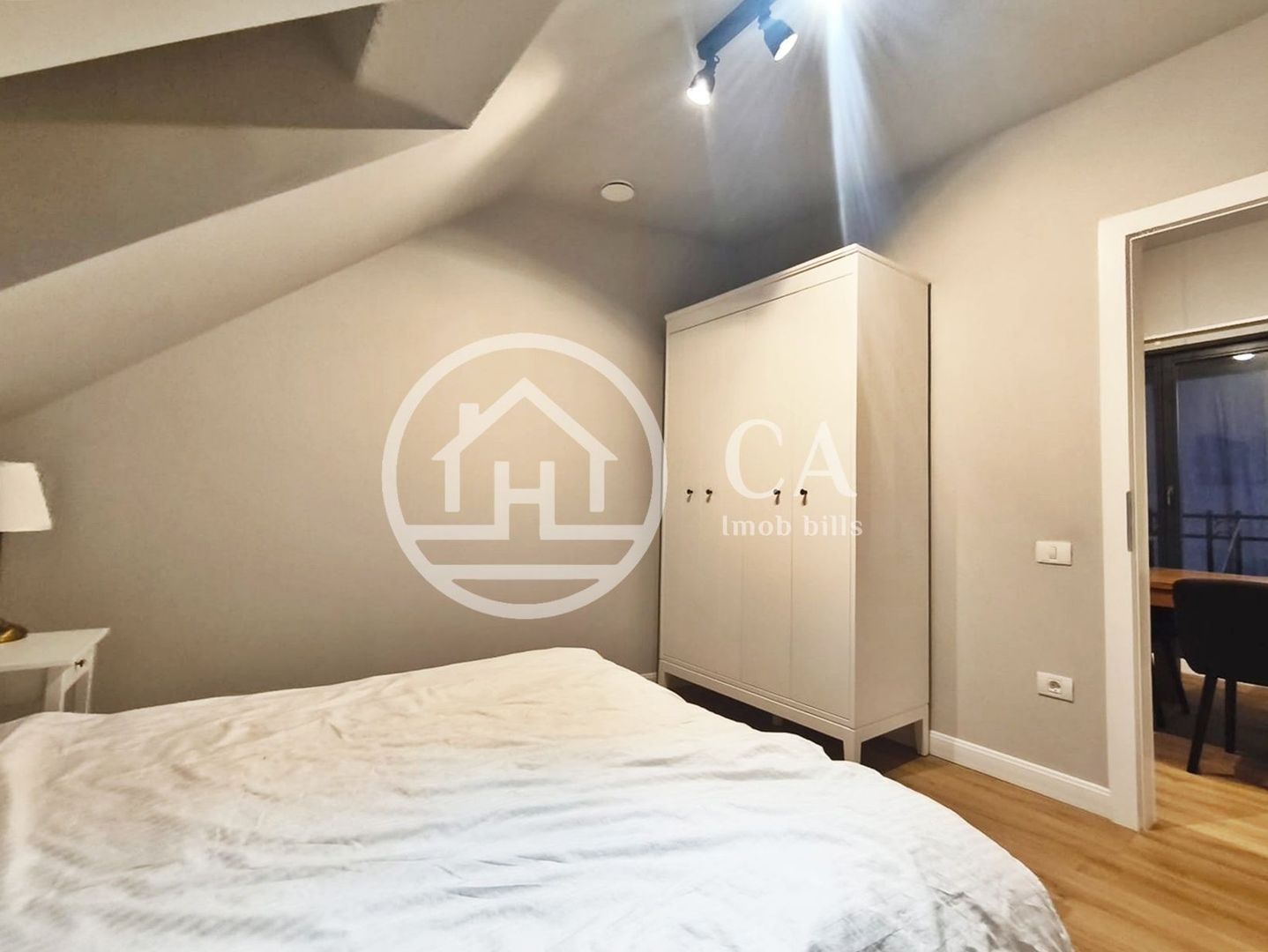 Apartament la casa, de inchiriat cu 3 camere Ultracentral, Oradea - Poză 9