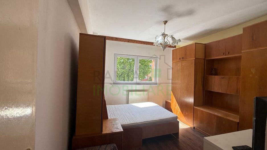 Apartament 3 Camere Decomandat, Etaj 1, Tractorul - Poză 7