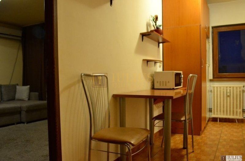 1 camera, centrala proprie/clima,  Simion Barnutiu - Hotel Strelitia. - Poză 4