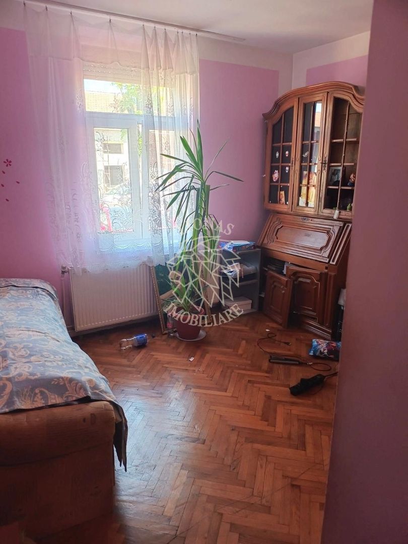 Oportunitate Restaurant cu 2 apartamente, Centru, Ideal Extindere - Poză 9