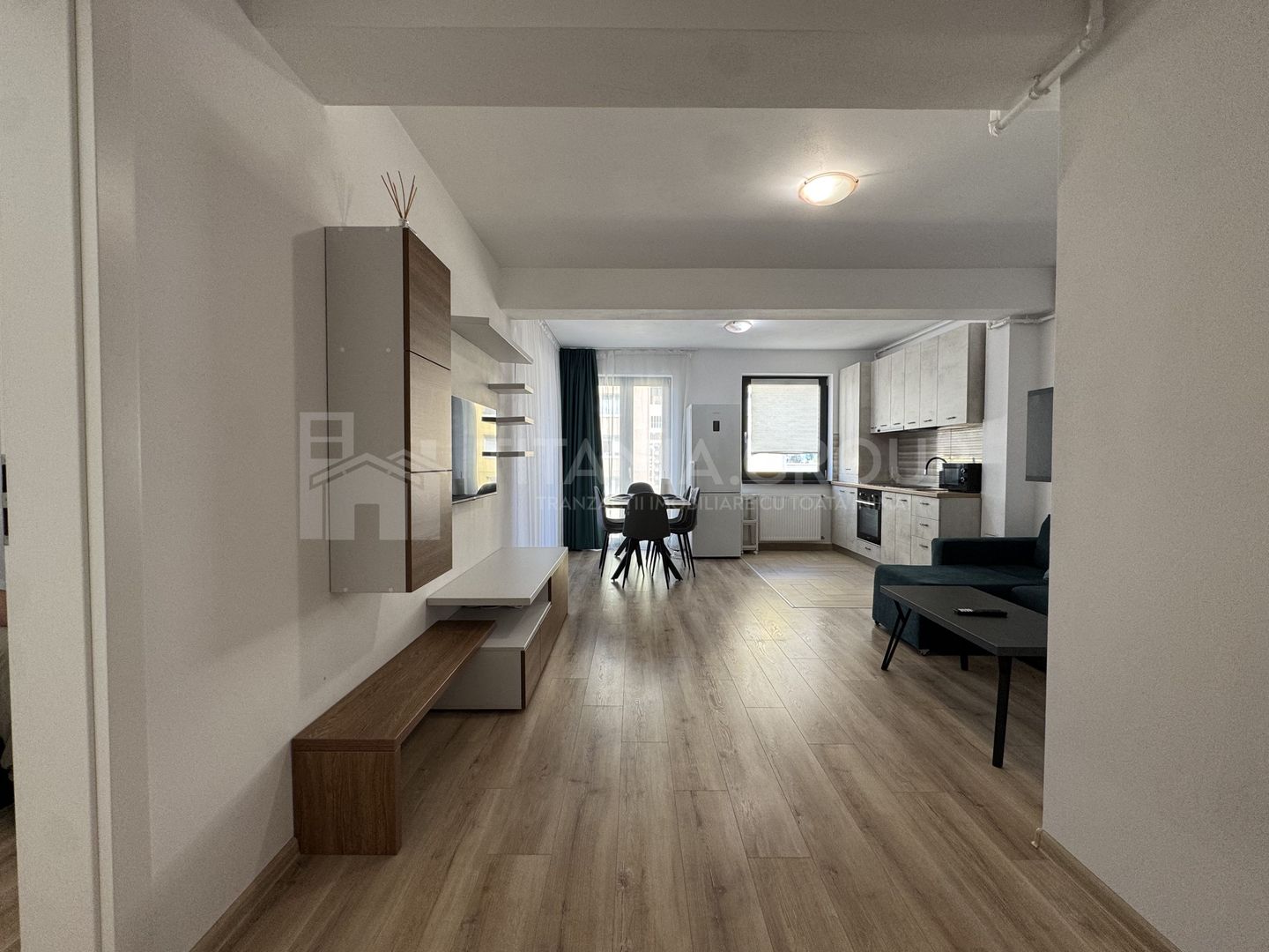 Apartament spațios 2 camere cu dressing si terasa– Nicolae Labiș 23 | Tractorul - Poză 8
