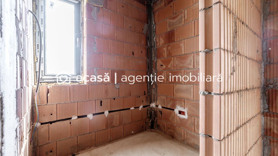 Casă nouă, parțial finalizată – Str. Constituției, Aradul Nou - Poză 6