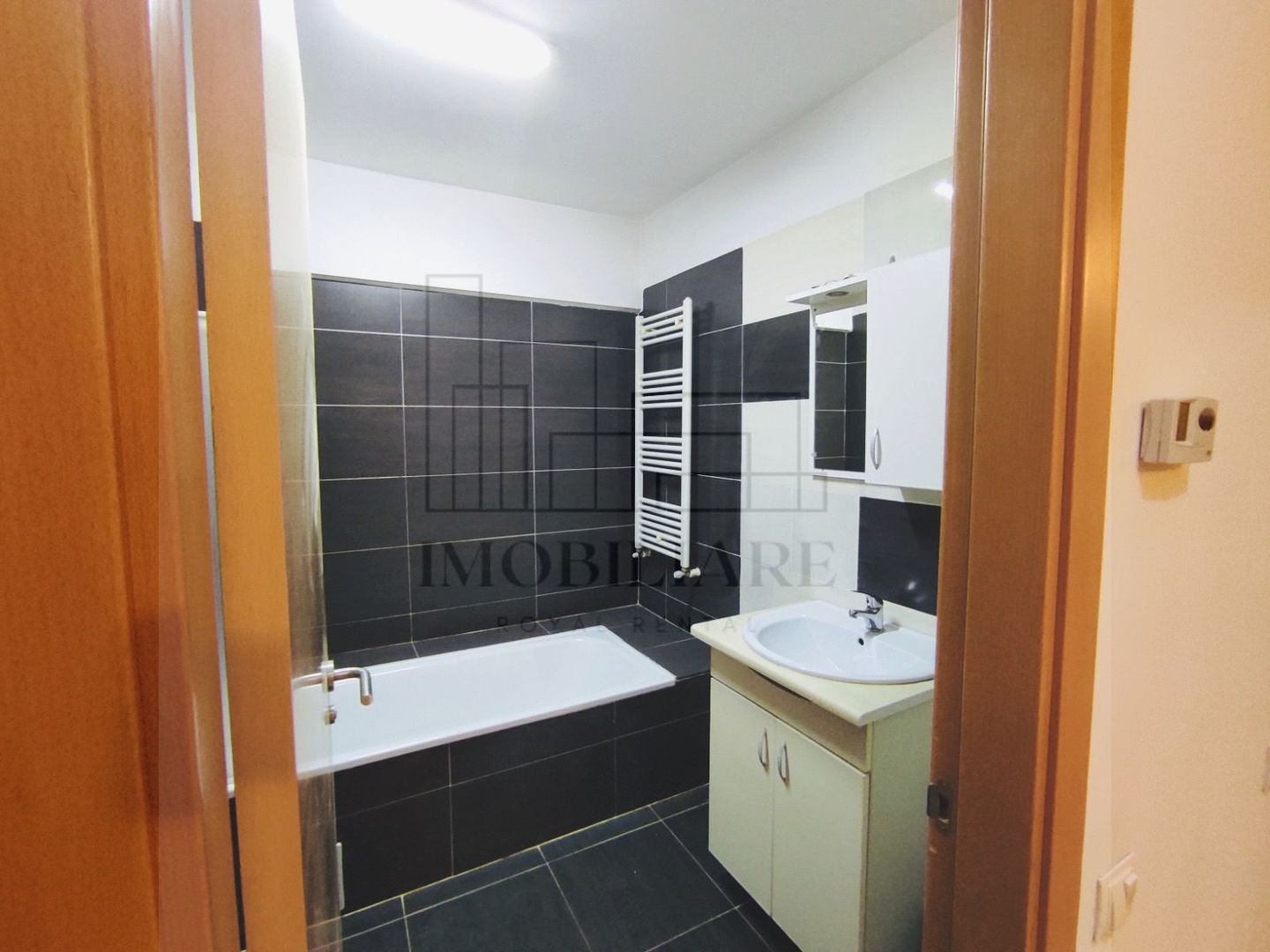 2 camere + garaj, Viva City – la 3 minute de Iulius Mall - Poză 6