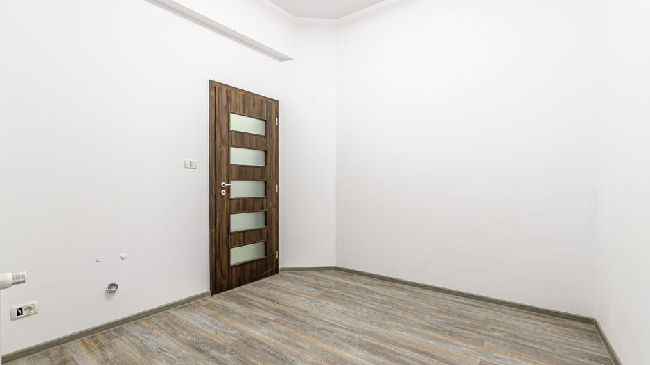 Apartament la casă cu destinații multiple Ultracentral - Poză 4