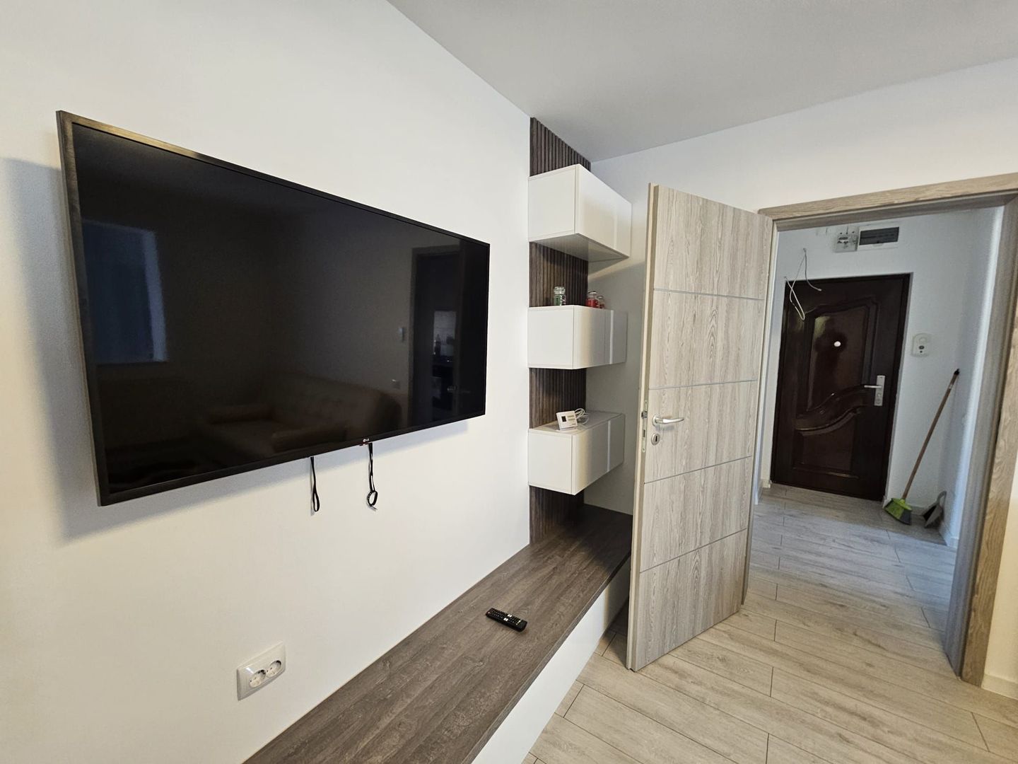 Inchiriere apartament modern, nou, Trivale - Poză 6