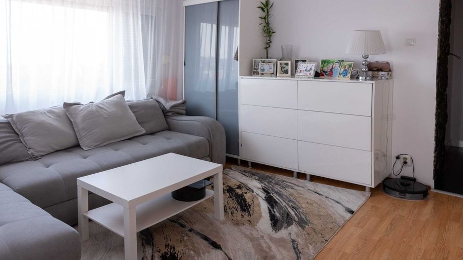 Apartament superb 3 camere, Mihalache, renovat, complet mobilat - Domenii - Poză 1