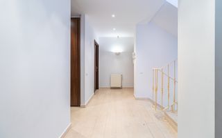 Vanzare - vila spatioasa cu gradina - Condominiu - Iancu Nicolae - Poză 25