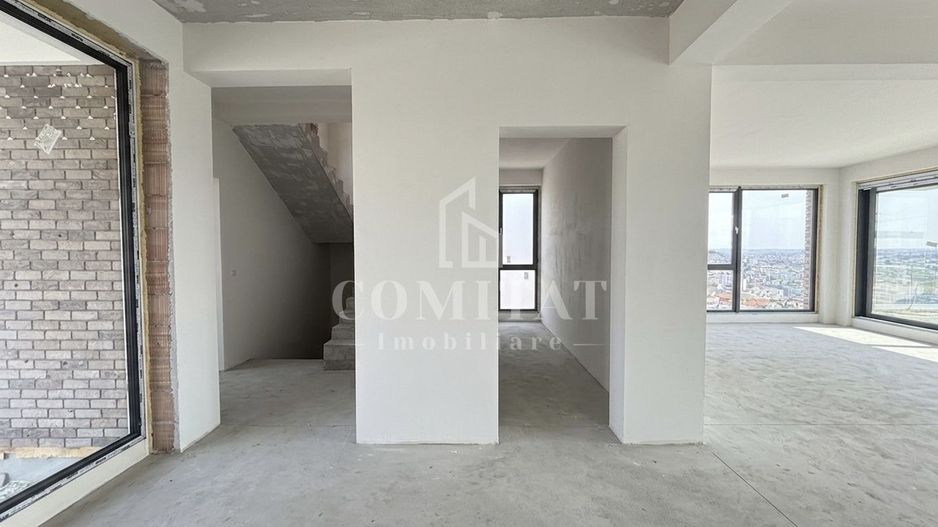 Casă generoasă cu panoramă și 256 mp terasă circulabilă - Poză 12