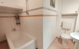 Garsoniera de inchiriat in zona Magheru (ultracentral) - Poză 8