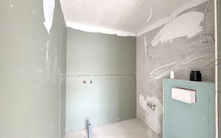 Apartament cu 3/4 camere/87mp/3 minute de statii autobuz. - Poză 9