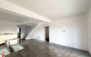 Duplex cu 3 camere, despărțit prin camera tehnica | Mosnita Noua | Barista - Poză 4
