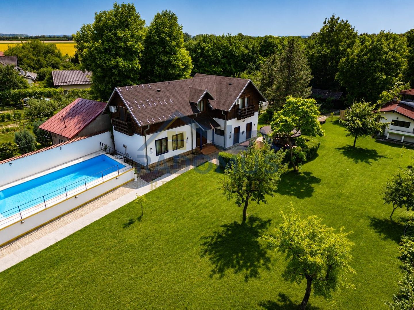 Proprietate Premium | 2 Case | Piscină | Teren 2.000 mp | Mobilată - Poză 1