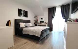 Casă deosebită în Sibiu – confort, spațiu și liniște în Tineretului : - Poză 12