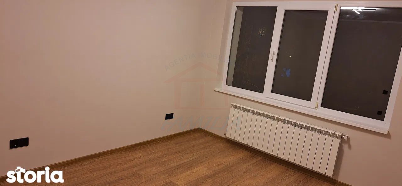 Vanzare apartament  renovat complet, zona Parfumul Teilor, etaj 1. - Poză 10