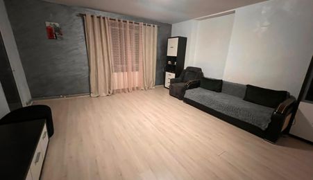 De vanzare – Apartament la casa, etaj 1, complet mobilat si utilat