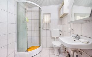 Căsuță frumoasa la țară cu toate condițiile necesare - Poză 7