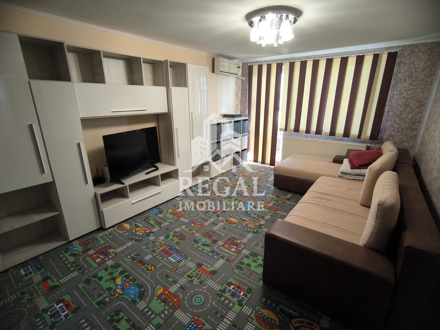 Apartament de închiriat cu două camere în Deva - Poză 1