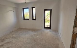 Garsonieră bloc deosebit Damaroaia - Poză 2