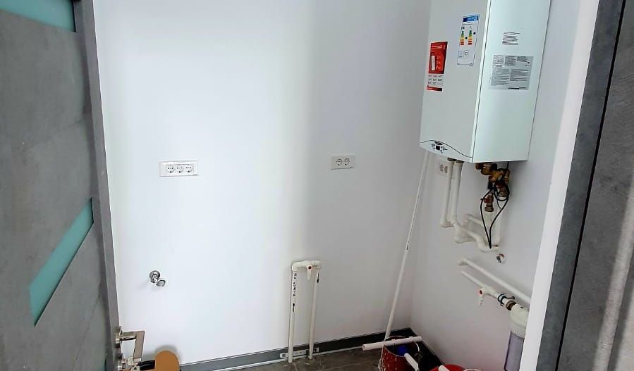 Vila individuala 4 camere intrare com. Berceni - Poză 14