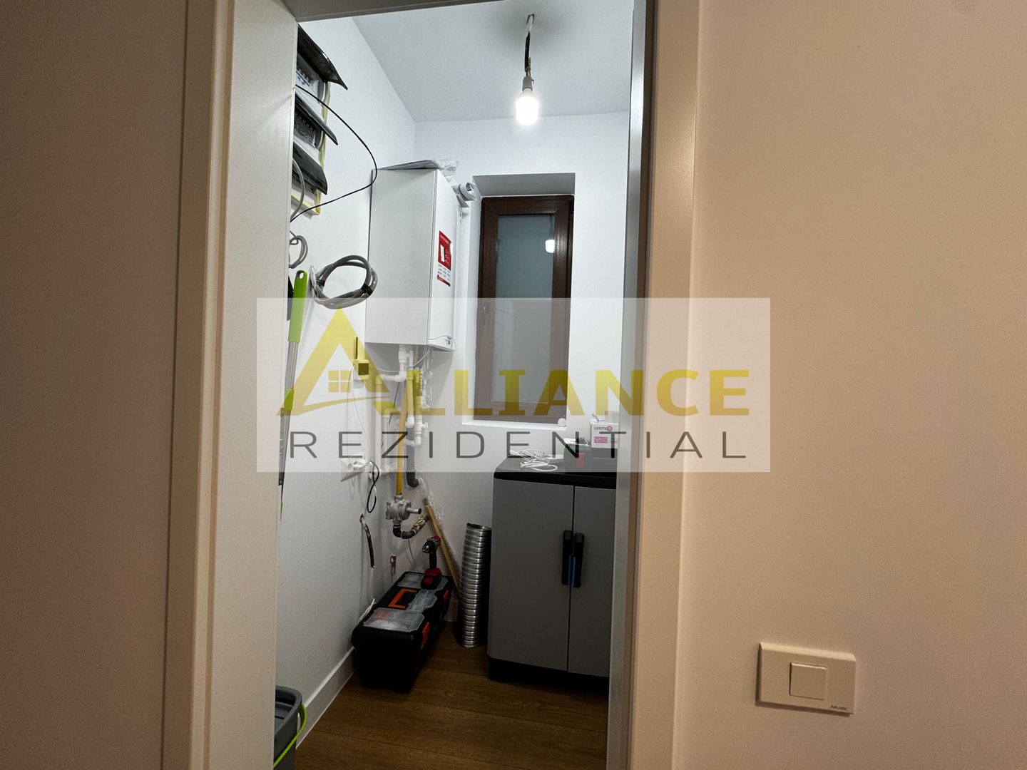 Vila de vanzare-5 camere-3 bai-500 M de STV - Poză 27