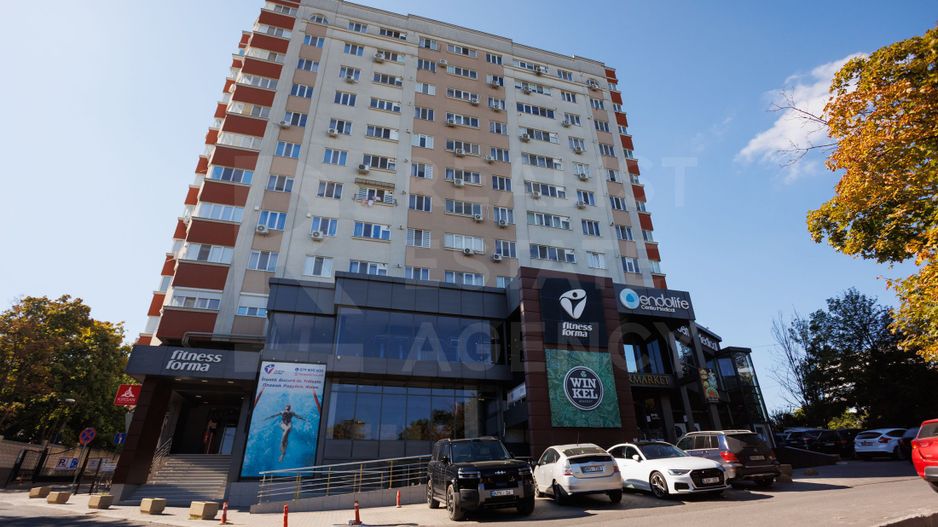 Vânzare, apartament, 3 camere 97 mp, str. Constantin Vârnav - Centru - Poză 1