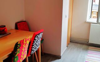 2 Camere-Decomandat- Mobilat-Utilat-Tractorul-Disponibil Imediat - Poză 4