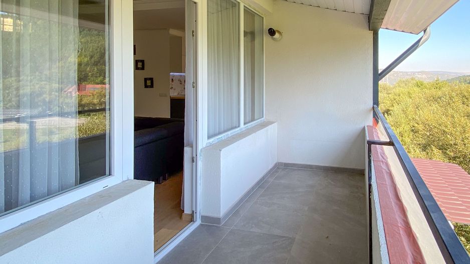 Apartament de lux cu 4 camere la mansardă - Poză 18