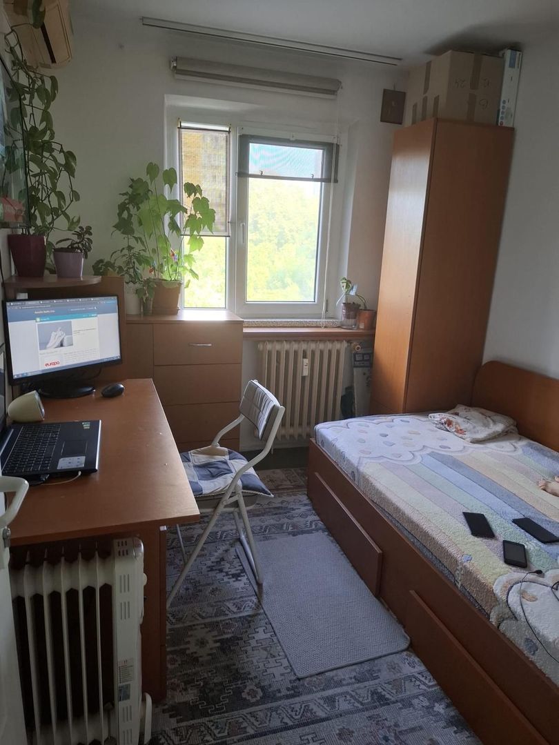 Apartament cu trei camere, Brancoveanu-Luica, 93.0000€ negociabil - Poză 7
