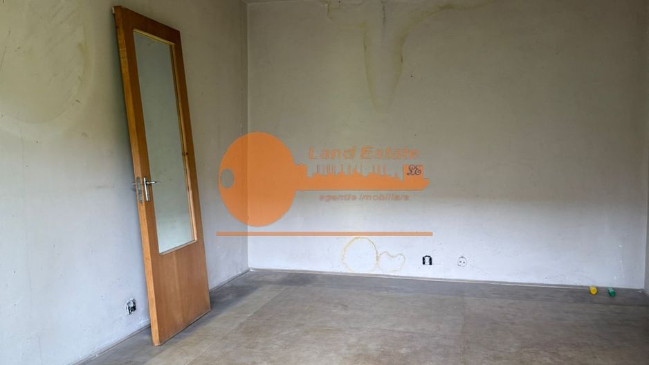 Apartament 4 camere decomandat – Rahova, Șos. Sălaj – Etaj 1 / 4 - Poză 5