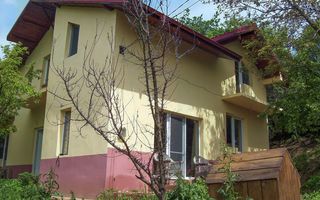 Vila de închiriat în Copou, gard în gard cu Grădina Botanică - Poză 1